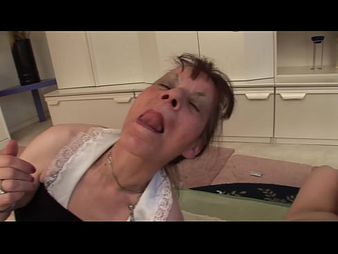 ❤️ Dvije bake i jedan djed imaju trojku Seks video u pornografiji hr.klassikaprint.ru ❌❤