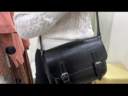 ❤️ Javna masturbacija mlade kujice FeralBerry s dildom u sobi za mjerenje Seks video u pornografiji hr.klassikaprint.ru ❌❤