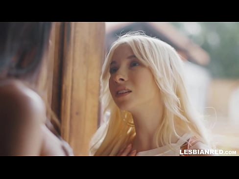 ❤️ Djevojka dolazi kući nekoliko mjeseci kasnije i na kraju jede mačkicu svoje maćehe Seks video u pornografiji hr.klassikaprint.ru ❌❤