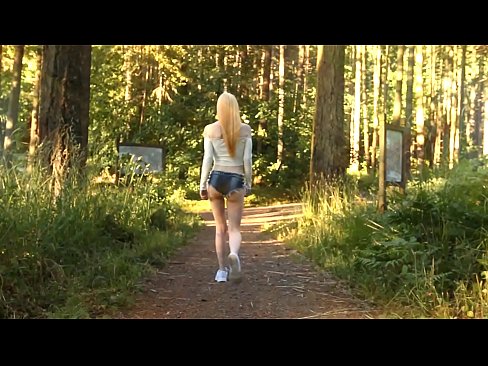 ❤️ Lijepa žena se kreće polako, a ne goli video Seks video u pornografiji hr.klassikaprint.ru ❌❤